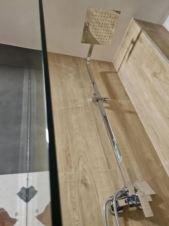Tam Serviced Studio Apartment Myslym Shyri No1 Tirana Albania