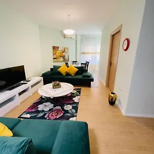  Apartamento New In Center Of
