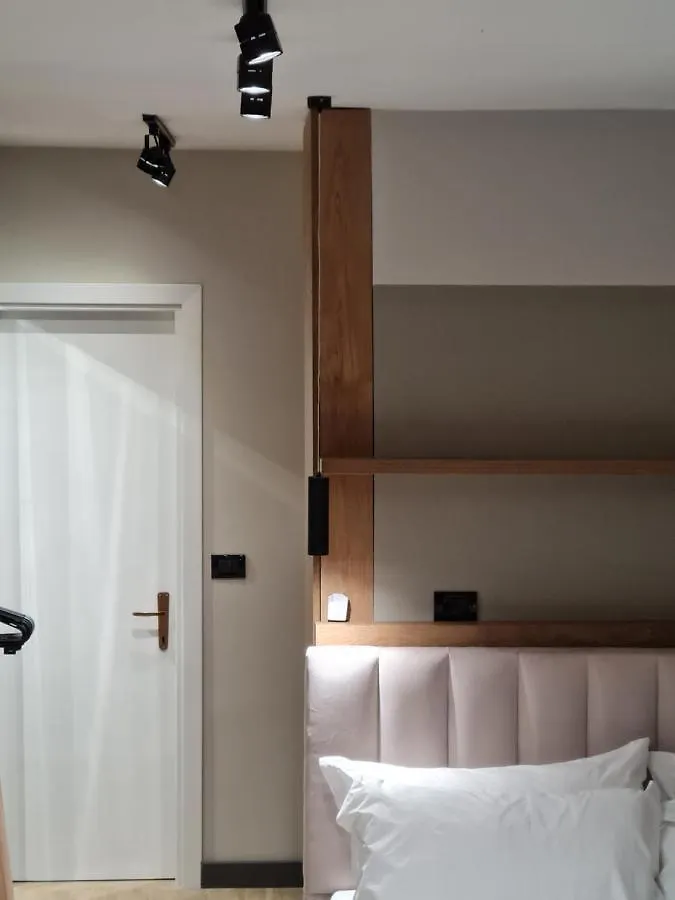 Tam Serviced Studio Apartment Myslym Shyri No1 Tirana